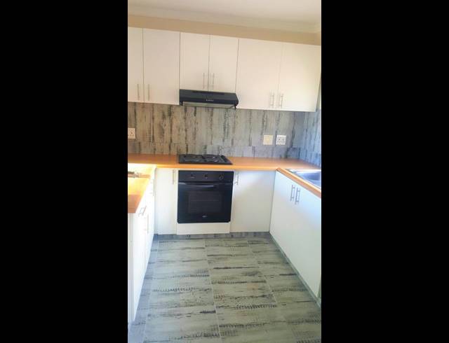 1 BEDROOM PROPERTY TO RENT IN MAYVILLE